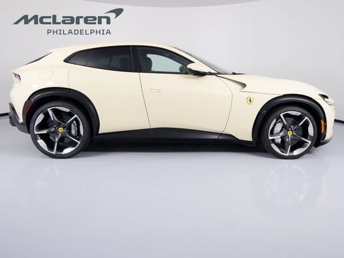Used 2025 Ferrari Purosangue image 4