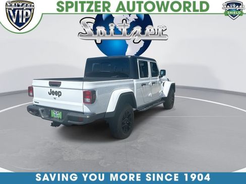 Used 2023 Jeep Gladiator Sport AWD/4WD image 9