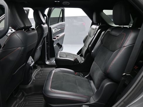 Used 2025 Ford Explorer ST w/ Sun And Sound Package AWD/4WD image 22