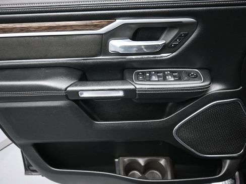 Used 2020 RAM 1500 Laramie AWD/4WD image 10