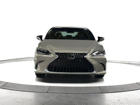 New 2025 Lexus ES 350 Ultra Luxury image 2