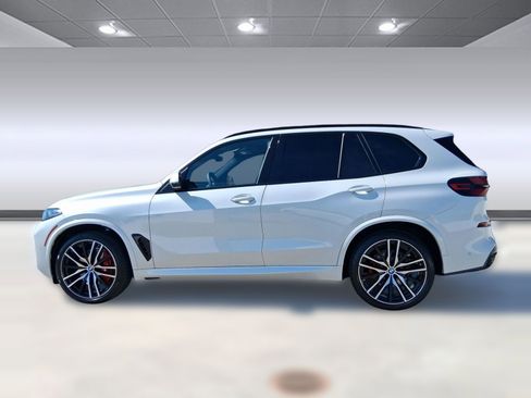 Used 2026 BMW X5 sDrive40i w/ M Sport Package image 2