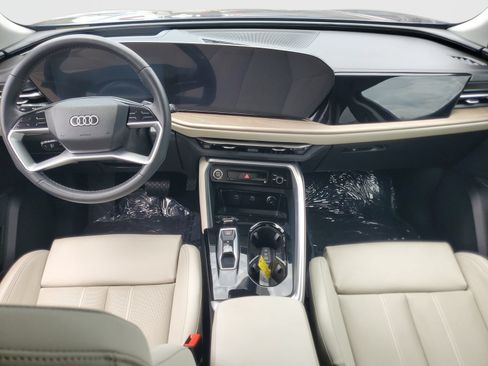Used 2025 Audi Q5 Premium w/ Premium Plus AWD/4WD image 11