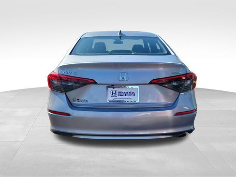 Certified 2024 Honda Civic Sport image 9