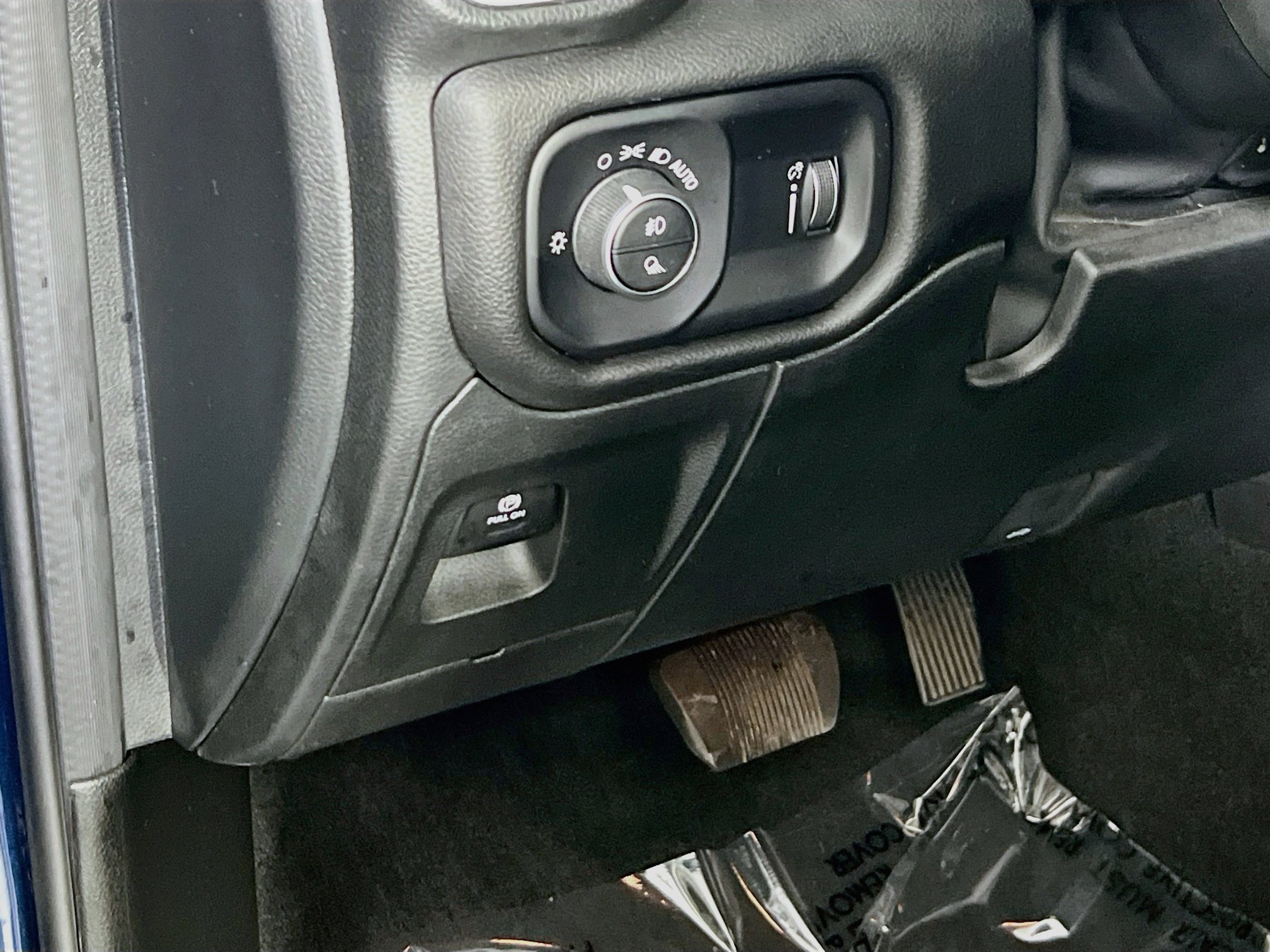 Used 2023 RAM 1500 Big Horn AWD/4WD image 10