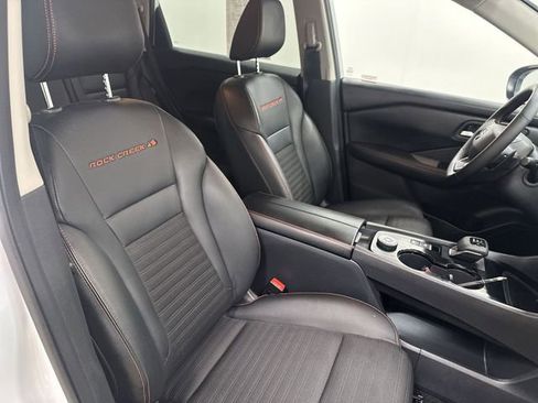 Used 2025 Nissan Rogue SV AWD/4WD image 25