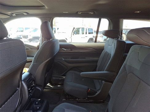 New 2025 Jeep Grand Cherokee L Laredo w/ Luxury Tech Group I image 8