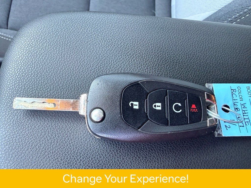 Used 2024 Chevrolet Trax LS w/ LS Convenience Package FWD image 27
