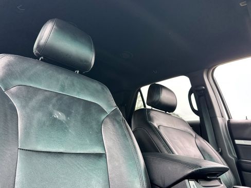 Used 2016 Ford Explorer XLT w/ Equipment Group 202A image 17