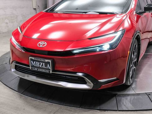 Used 2024 Toyota Prius Prime FWD image 12