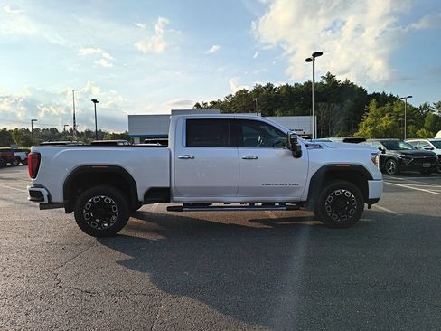 Used 2023 GMC Sierra 3500 Denali w/ Technology Package AWD/4WD image 6