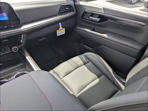 New 2026 Chevrolet Suburban RST w/ Comfort Package RWD image 16