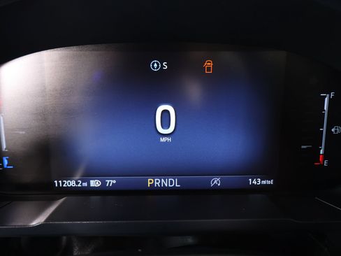 Used 2025 Ford Maverick XLT w/ Equipment Group 302A AWD/4WD image 4