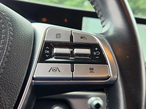 Used 2023 Kia Telluride LX FWD image 26
