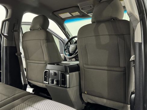 Used 2019 Ford F250 XLT w/ XLT Premium Package image 16