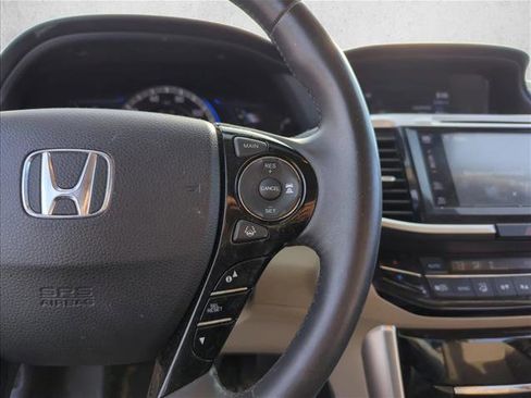 Used 2017 Honda Accord EX-L image 14