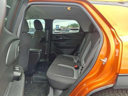Used 2022 Chevrolet TrailBlazer LT w/ Convenience Package AWD/4WD image 10