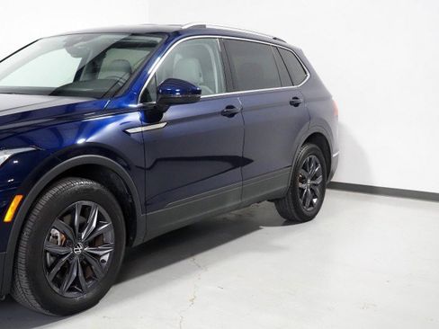 Used 2023 Volkswagen Tiguan SE FWD image 49