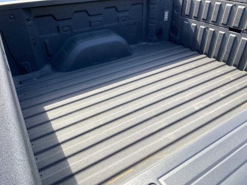 Used 2025 Chevrolet Silverado 1500 High Country w/ High Country Premium Package image 32