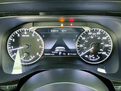 Used 2024 Nissan Pathfinder SV image 29