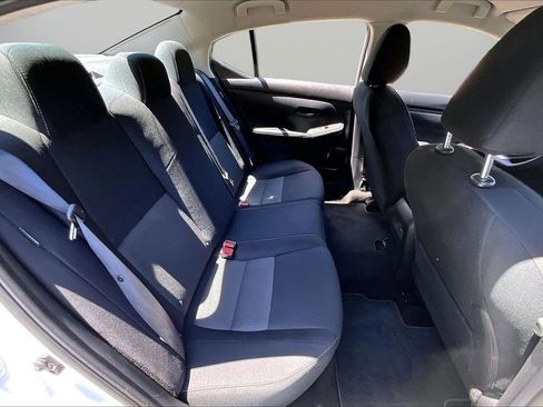 Used 2024 Nissan Sentra SV FWD image 23