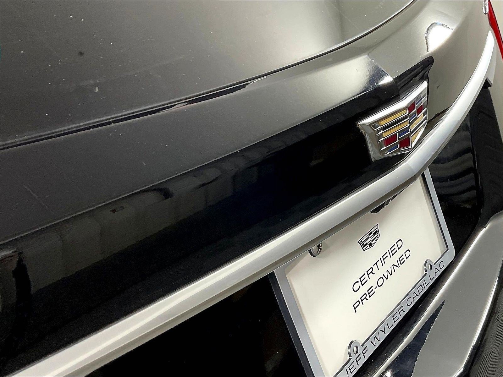 Used 2023 Cadillac XT5 Premium Luxury w/ Technology Package AWD/4WD image 24