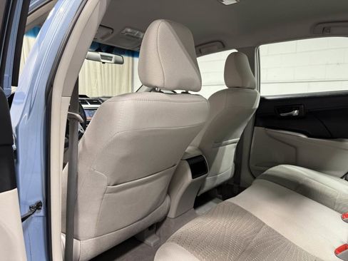 Used 2014 Toyota Camry LE FWD image 17