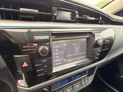 Used 2016 Toyota Corolla S FWD image 21