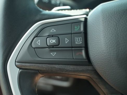 Used 2022 Jeep Grand Cherokee L Limited AWD/4WD image 35