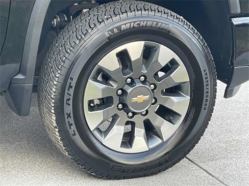 Used 2024 Chevrolet Silverado 2500 Custom w/ Custom Value Package image 24