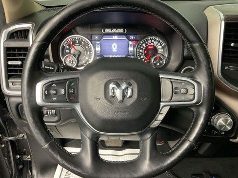Used 2019 RAM 1500 Laramie w/ Off Road Group AWD/4WD image 16