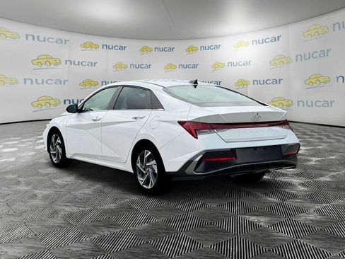 Used 2025 Hyundai Elantra SEL image 6