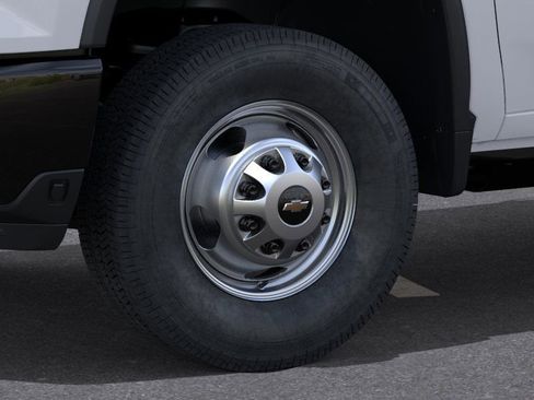New 2026 Chevrolet Silverado 3500 W/T AWD/4WD image 9