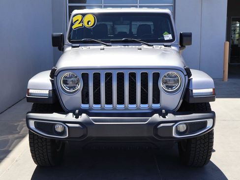 Used 2020 Jeep Gladiator Overland AWD/4WD image 5