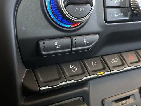 Used 2020 GMC Sierra 1500 SLT w/ X31 Off-Road Package image 35