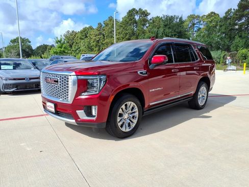 Used 2022 GMC Yukon Denali AWD/4WD image 2