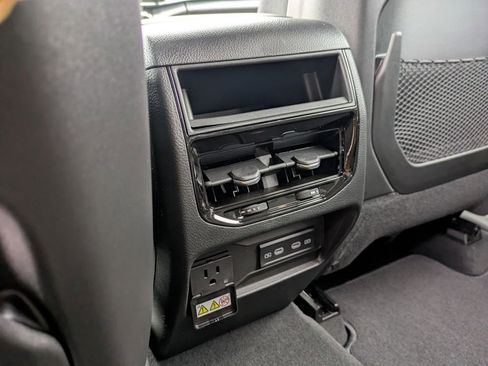 New 2026 Jeep Grand Cherokee Altitude image 28