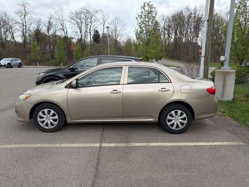 Used 2010 Toyota Corolla image 10