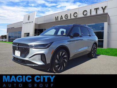 Used 2025 Lincoln Nautilus Reserve w/ Jet Appearance Package