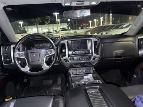 Used 2018 GMC Sierra 1500 SLT image 8
