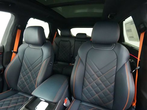 New 2026 Genesis GV70 3.5T Sport Prestige AWD/4WD image 13