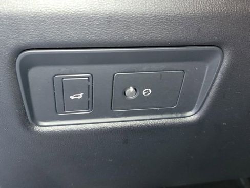 Used 2019 Land Rover Range Rover Sport HST image 30