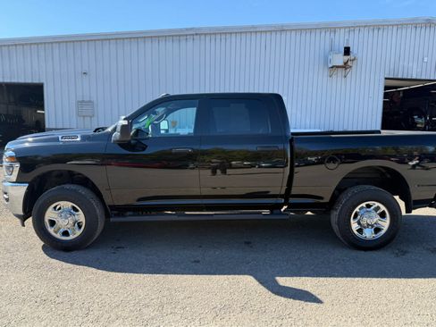 Used 2025 RAM 2500 Tradesman image 7