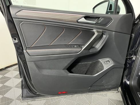 Used 2024 Volkswagen Tiguan Wolfsburg Edition image 19