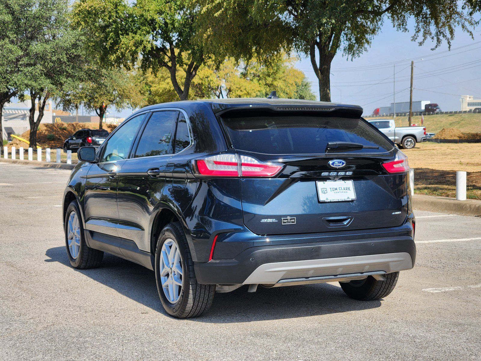 Used 2024 Ford Edge SEL w/ Convenience Package AWD/4WD image 4