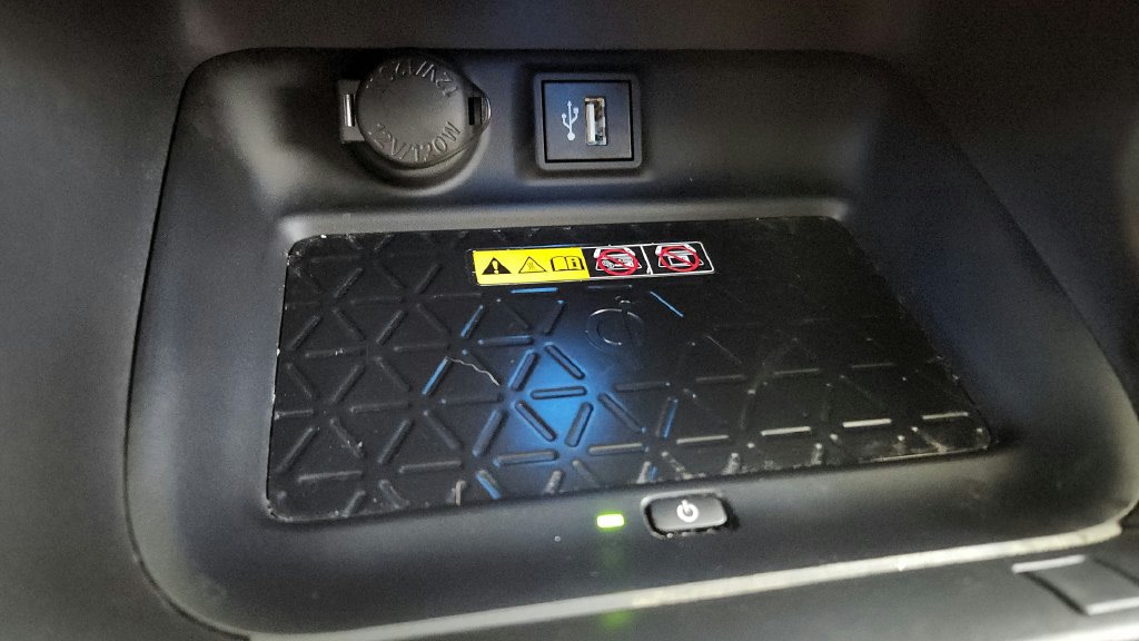Used 2023 Toyota RAV4 XSE w/ Weather Package AWD/4WD image 35
