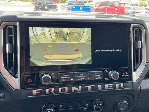 New 2025 Nissan Frontier SV image 15