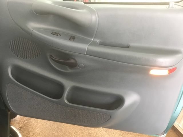 Used 1998 Ford F150 XLT AWD/4WD image 7