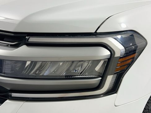 Used 2024 Ford Expedition XLT RWD image 11