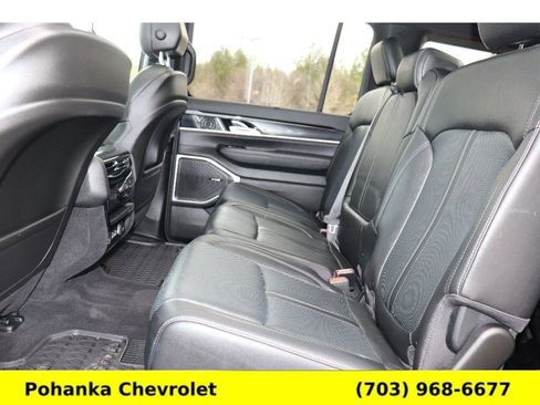 Used 2024 Jeep Wagoneer 4WD w/ Premium Group I image 35